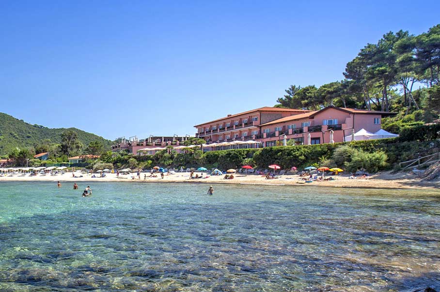 Hotel del Golfo spiaggia di Procchio 