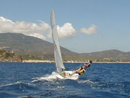 <strong> Regatta course </strong>: takes place over 2 afternoons (Saturday and Sunday) for 3 hours a day.