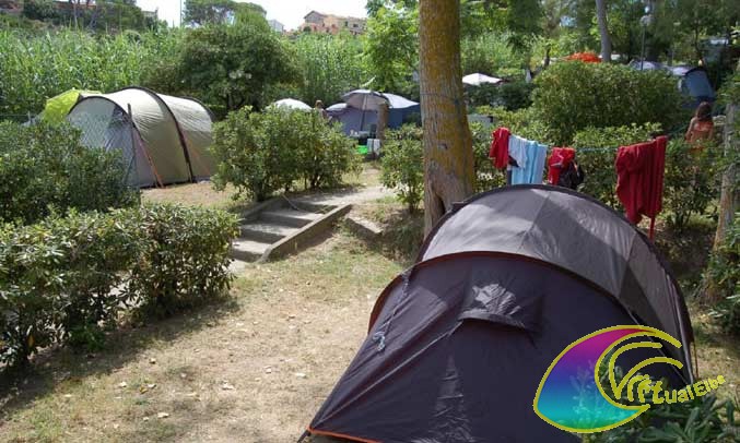 Pitches Camping La Sorgente, campsite near Sansone
