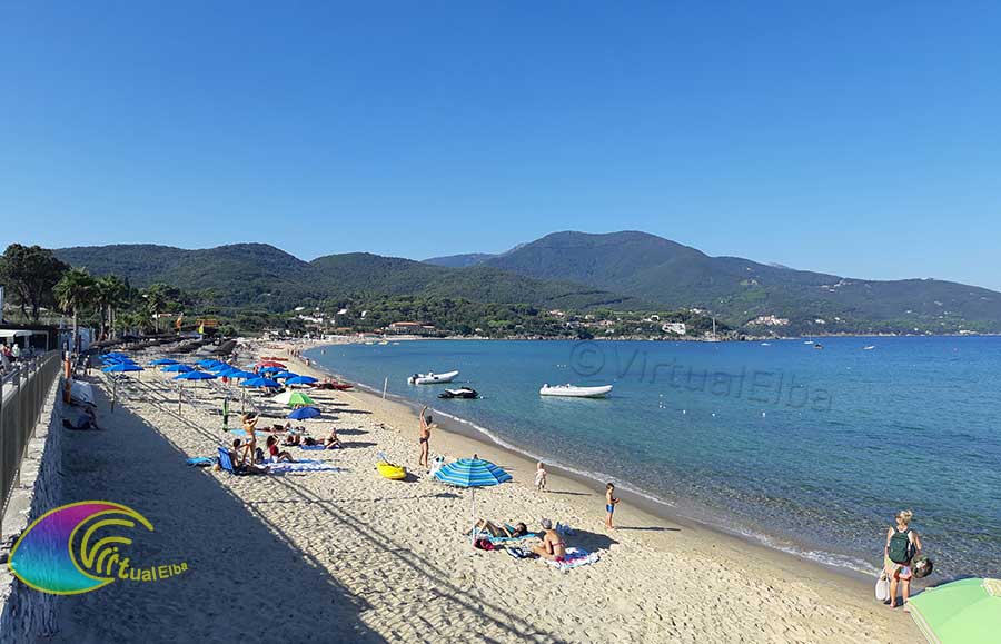 Campo all'Aia Procchio beach