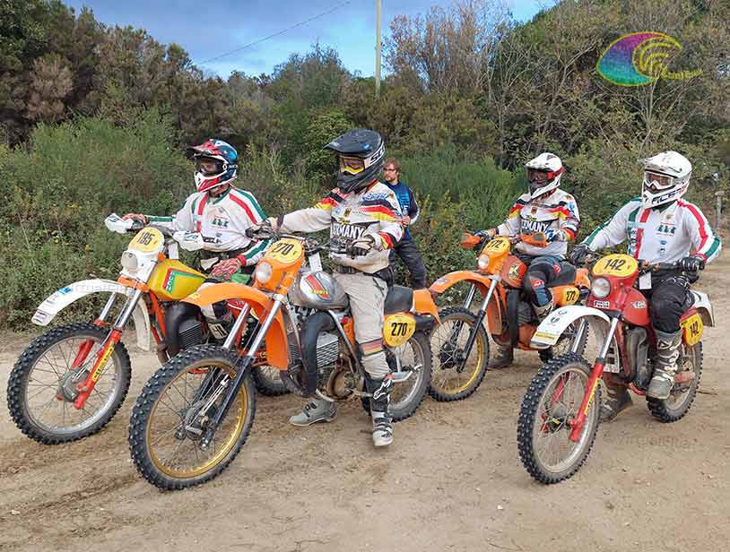 Centauri pronti all'ingresso della P.S. ‘Salicastro’ 195 Bernardi Cesare Moto Club Sorci Verdi Puch Frigerio 175 - 270 Ruger Manuel Moto Team Germany Kramer 400 - 272 Althaus Jurgen Moto Team Germany Kramer 410 - 142 Signorelli Angelo Moto Club Sorci Verdi Fantic Motor 75