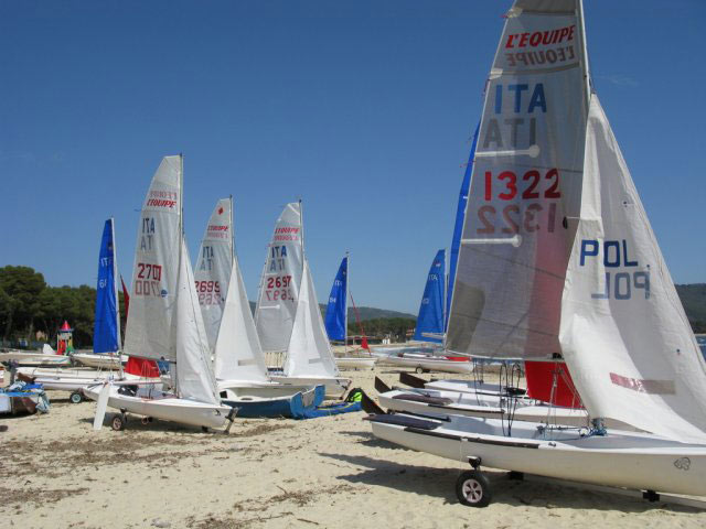 <strong> Regatta course </strong>: takes place over 2 afternoons (Saturday and Sunday) for 3 hours a day.